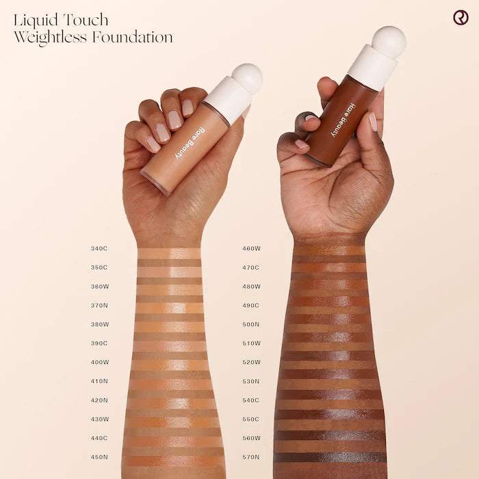 Base de Maquillaje Liquid Touch Weightless Foundation - Rare Beauty vista frontal con fondo blanco.