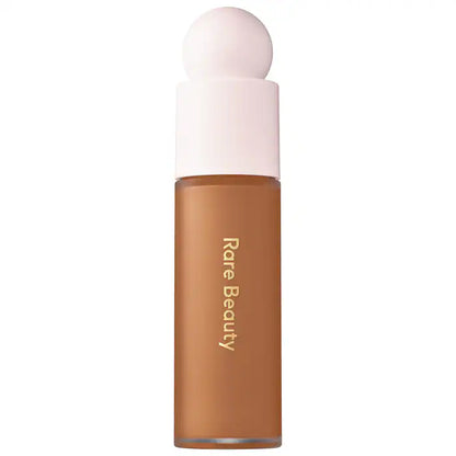 Base de Maquillaje Liquid Touch Weightless Foundation - Rare Beauty vista frontal con fondo blanco.