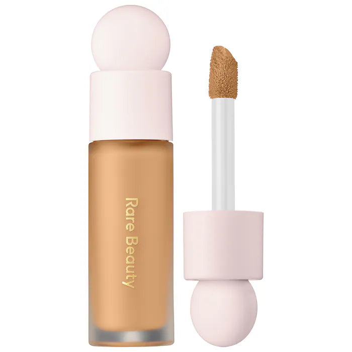 Corrector Liquid Touch Brightening - Rare Beauty vista frontal con fondo blanco.