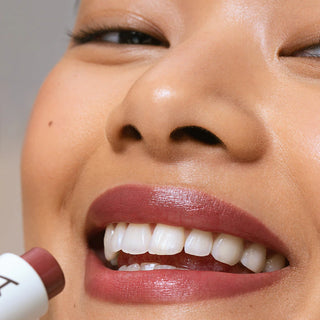 Labial Balmy Tint Hydrating Lip Balm - ILIA