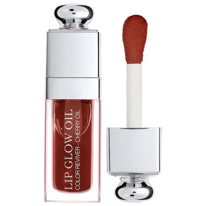 Lip Glow Oil - Dior vista frontal con fondo blanco.