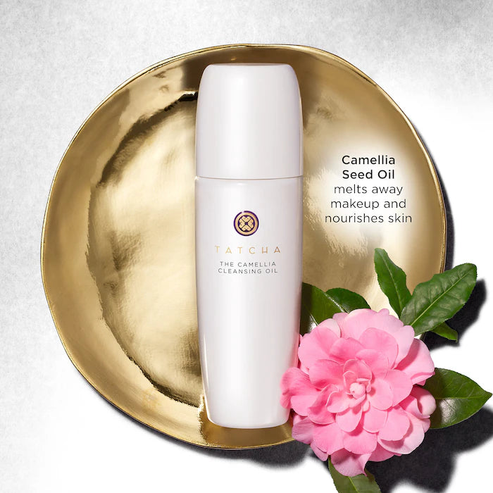 Limpiador facial & removedor de maquillaje The Camellia Oil 2 in 1™ - Tatcha vista frontal con fondo blanco.