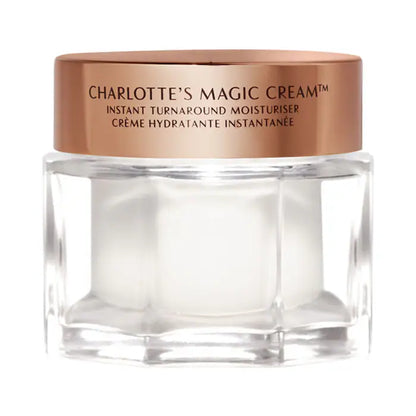 Crema Facial Anti-Age con Ácido Hialurónico Magic Cream™ - Charlotte Tilbury vista frontal con fondo blanco.