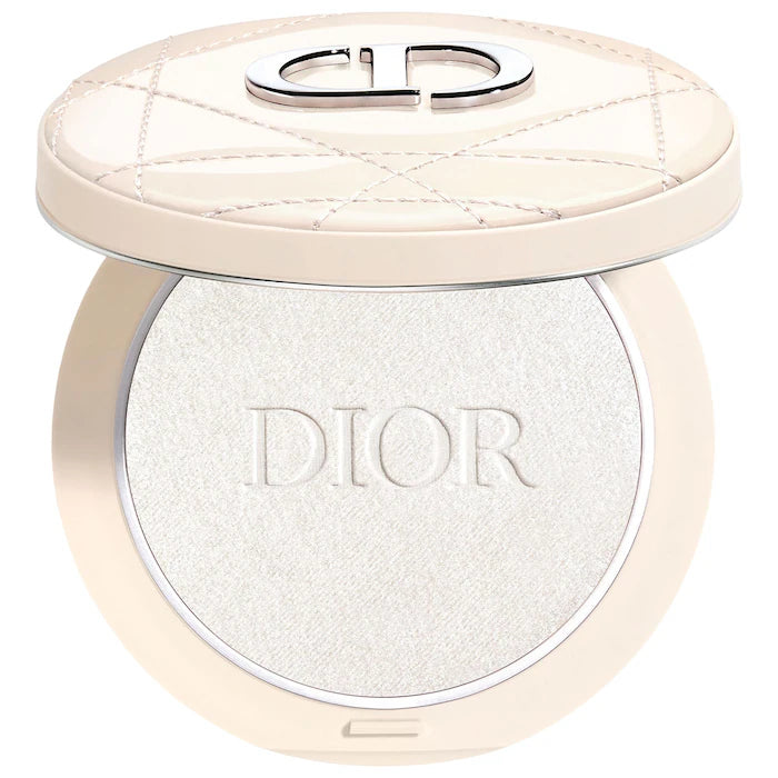 Iluminador Forever Couture Luminizer Highlighter Powder - Dior vista frontal con fondo blanco.