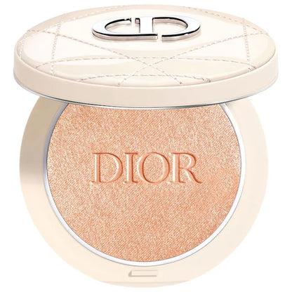 Iluminador Forever Couture Luminizer Highlighter Powder - Dior vista frontal con fondo blanco.