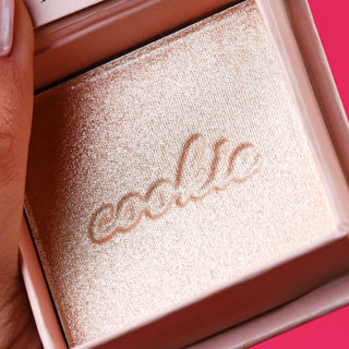 Polvos iluminadores Cookie and Tickle - Benefit Cosmetics
