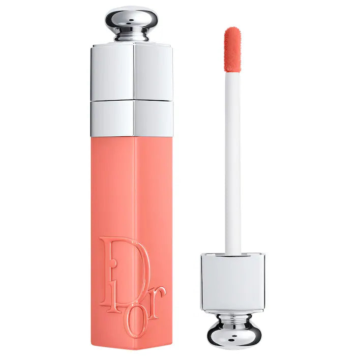 Labial Dior Addict Lip Tint- Dior vista frontal con fondo blanco.