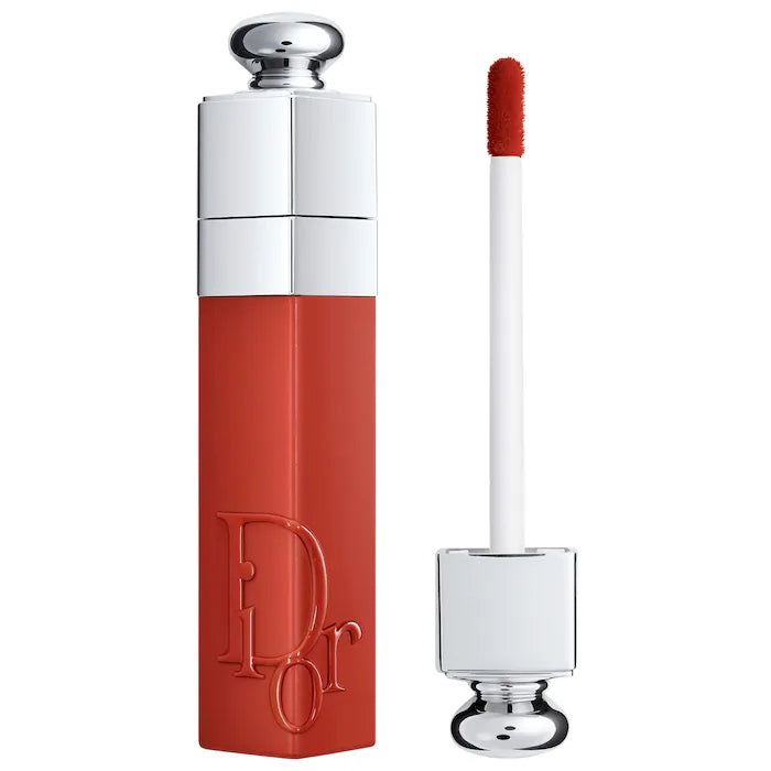 Labial Dior Addict Lip Tint- Dior vista frontal con fondo blanco.