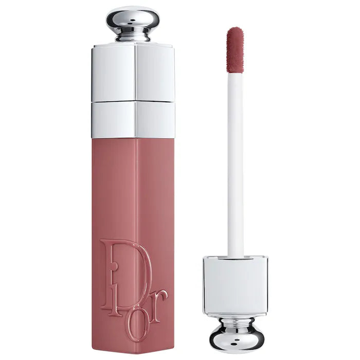 Labial Dior Addict Lip Tint- Dior vista frontal con fondo blanco.