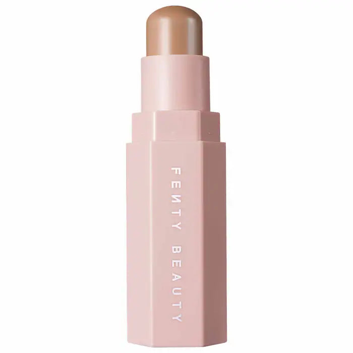 Match Stix Matte Contour Skinstick - Fenty Beauty vista frontal con fondo blanco.