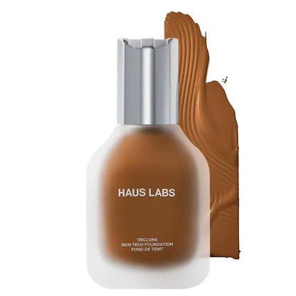 Base de Maquillaje Triclone Skin Tech™ Medium Coverage with Fermented Arnica - HAUS LABS vista frontal con fondo blanco.