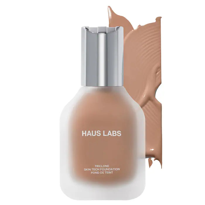 Base de Maquillaje Triclone Skin Tech™ Medium Coverage with Fermented Arnica - HAUS LABS vista frontal con fondo blanco.