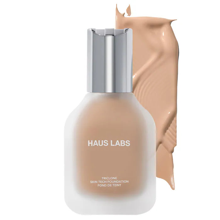 Base de Maquillaje Triclone Skin Tech™ Medium Coverage with Fermented Arnica - HAUS LABS vista frontal con fondo blanco.