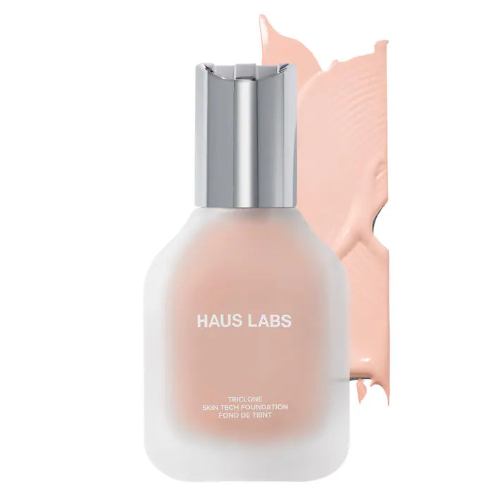 Base de Maquillaje Triclone Skin Tech™ Medium Coverage with Fermented Arnica - HAUS LABS vista frontal con fondo blanco.