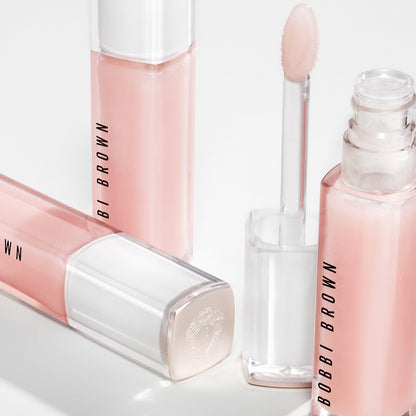 Bálsamo Labial Hidratante Extra Voluminoso con Ácido Hialurónico- Bobbi Brown vista frontal con fondo blanco.