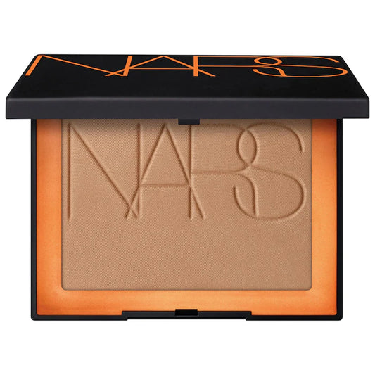 Bronzer Laguna Talc Free - NARS vista frontal con fondo blanco.