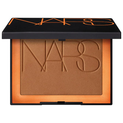 Bronzer Laguna Talc Free - NARS vista frontal con fondo blanco.