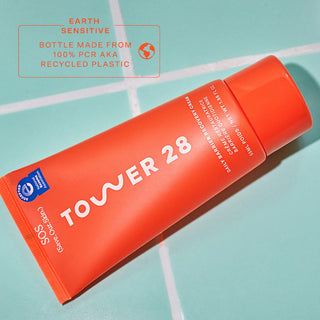 Crema hidratante SOS Daily para la recuperación de la barrera cutánea y el enrojecimiento - Tower 28