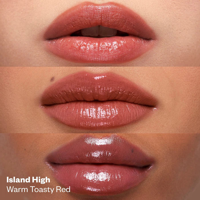 Labial brillante hidratante Wet Stick™ con ceramidas - Kosas vista frontal con fondo blanco.