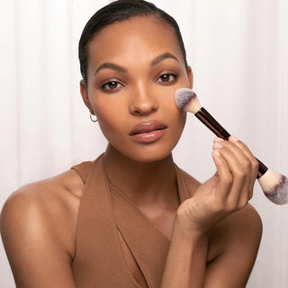 Polvos Traslúcidos Veil™ Talc Free - Hourglass