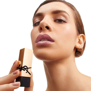 Labial Rouge Pur Couture Caring Satin Lipstick with Ceramides - Yves Saint Laurent
