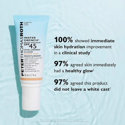 Protector solar hidratante con color +SPF 45 Water Drench® Hyaluronic Cloud Sheer Tint - Peter Thomas Roth vista frontal con fondo blanco.