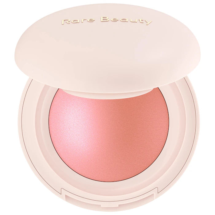 Rubor Soft Pinch Luminous Powder - Rare Beauty by Selena Gomez vista frontal con fondo blanco.