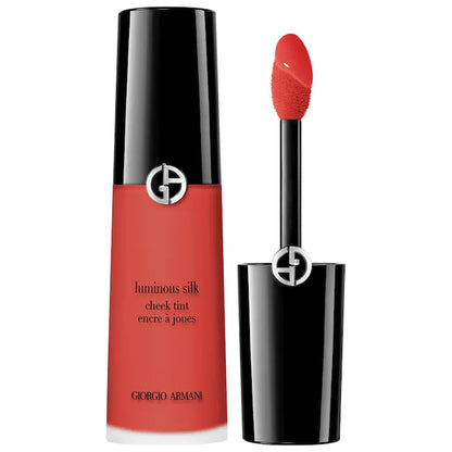 Rubor Líquido Luminous Silk Cheek Tint - Armani Beauty vista frontal con fondo blanco.