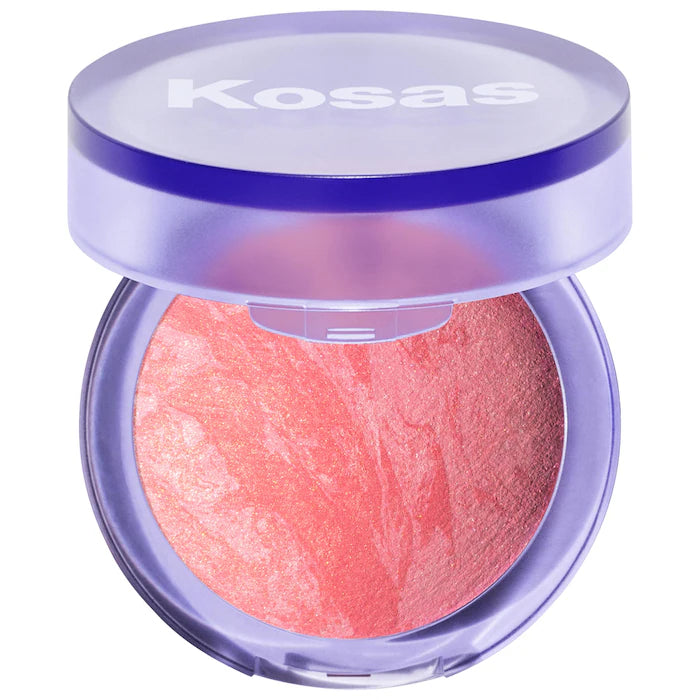 Rubor dimensional iluminador Blush is Life Baked Talc-Free™ - Kosas vista frontal con fondo blanco.