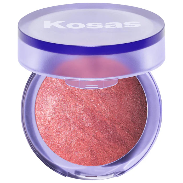 Rubor dimensional iluminador Blush is Life Baked Talc-Free™ - Kosas vista frontal con fondo blanco.