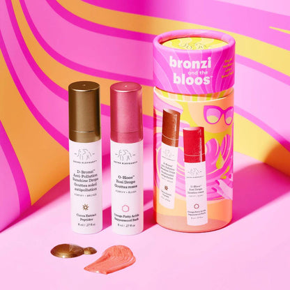 Set Rubor + Bronzer Bronzi and the Bloos Color Serum Duo - Drunk Elephant vista frontal con fondo blanco.