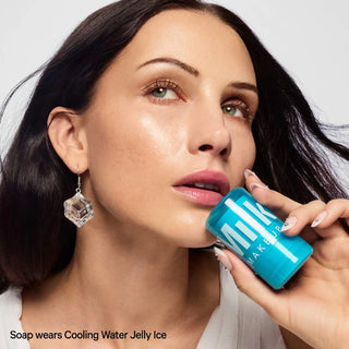 Cooling Water Jelly Ice: Sérum en barra descongestionante con Niacinamida - MILK MAKEUP