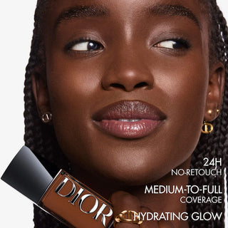 Base de maquillaje Forever Skin Glow Liquid Foundation 24HR Wear - DIOR