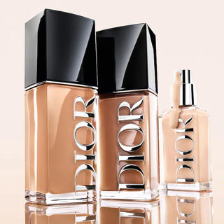 Base de maquillaje Forever Skin Glow Liquid Foundation 24HR Wear - DIOR