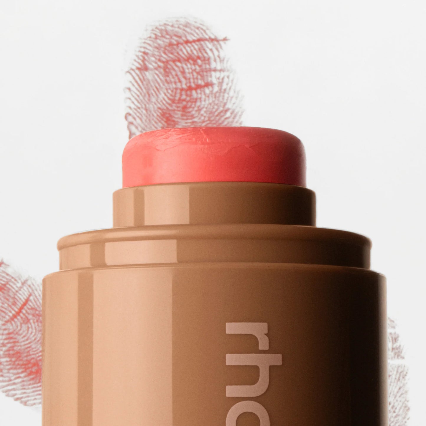 Rubor Pocket blush Ed. Limitada - Rhode vista frontal con fondo blanco.