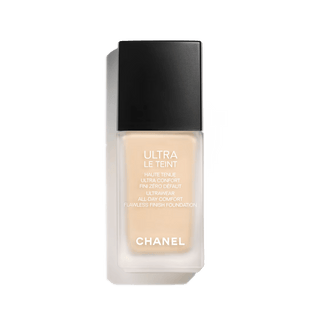 Base de Maquillaje de Larga Duración ULTRA LE TEINT  - CHANEL